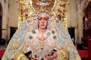 La Macarena en el Besamanos en la Catedral de Sevilla