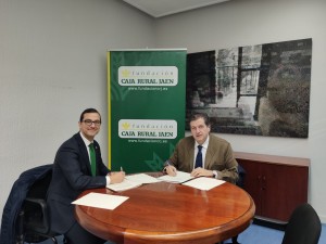 Firma del convenio entre la Expiración y la Fundación Caja Rural de Jaén